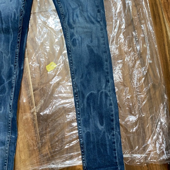 Serenade Denim Jeans - Picture 6 of 9